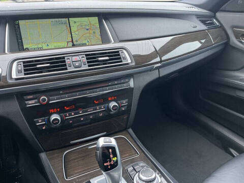 2013 BMW 7 Series 750i
