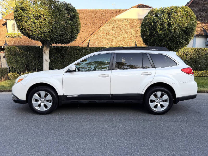 2010 Subaru Outback 2.5i Limited