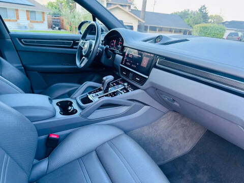 2021 Porsche Cayenne S
