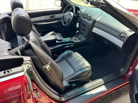 2004 Ford Thunderbird Deluxe