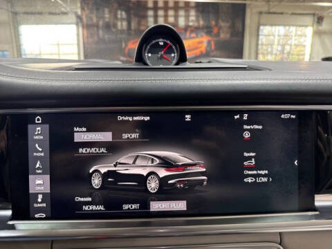 2017 Porsche Panamera