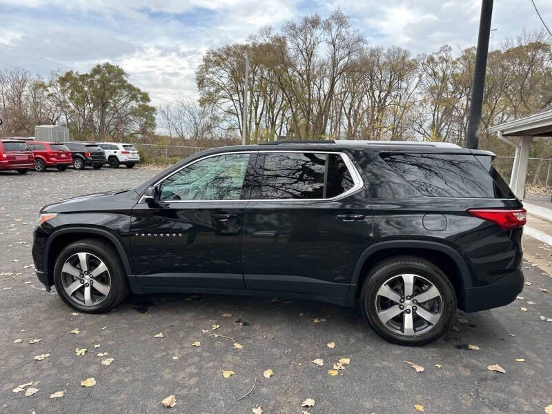 2018 Chevrolet Traverse 3LT photo 3