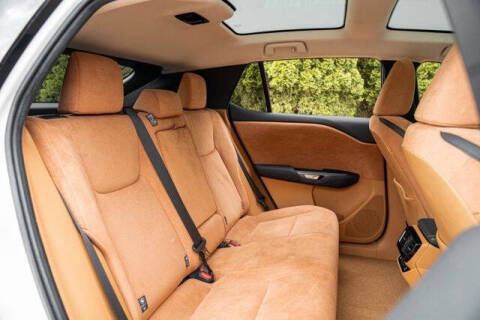 2023 Lexus RZ 450e Luxury