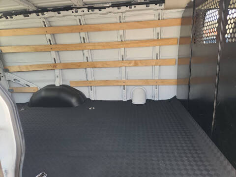 2022 Chevrolet Express 2500