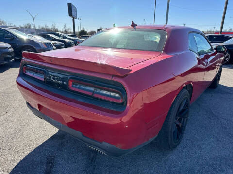 2015 Dodge Challenger SXT Plus