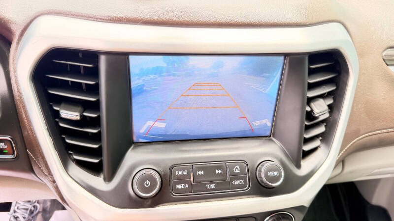 2017 GMC Acadia SLT-1