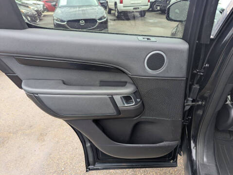 2017 Land Rover Discovery SE