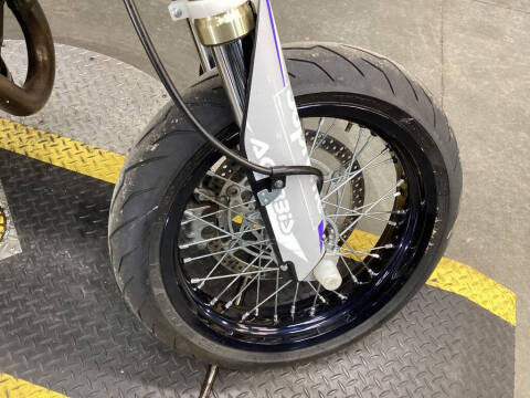 2020 Suzuki DR-Z400SM