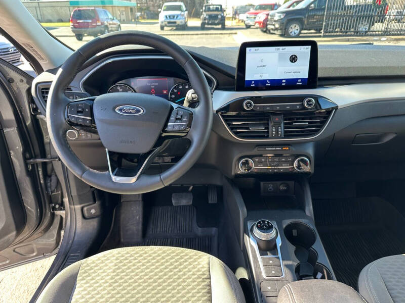 2022 Ford Escape SE photo 14