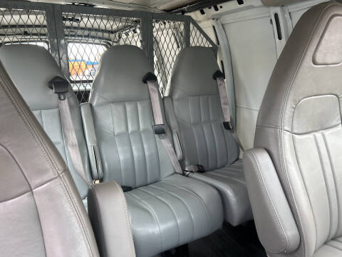 2016 Chevrolet Express 2500