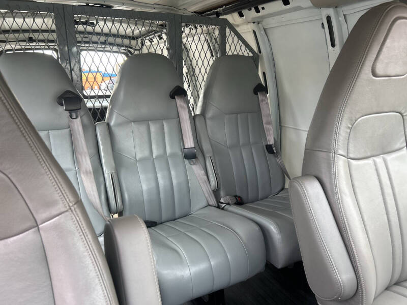 2016 Chevrolet Express 2500