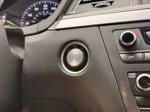 2015 Hyundai Genesis
