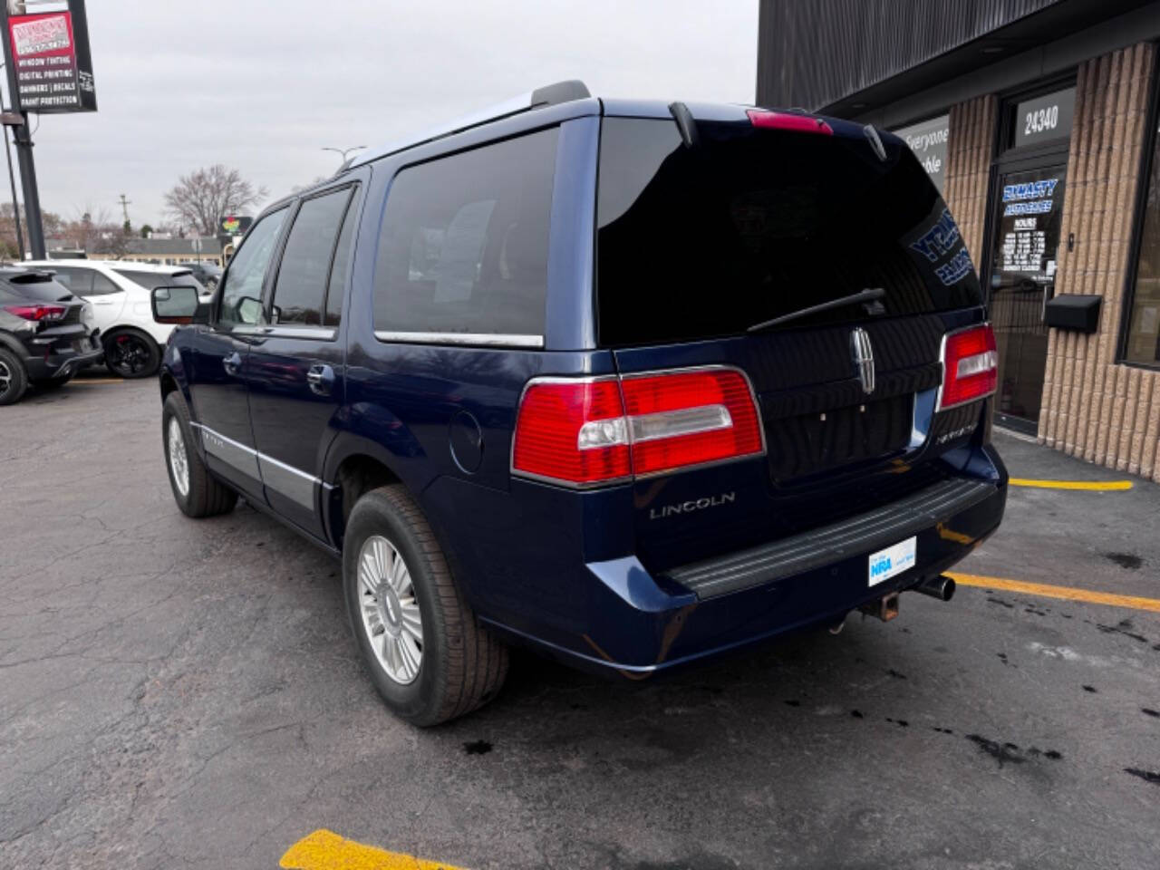 2013 Lincoln Navigator for sale at Dynasty Auto Sales in Eastpointe, MI