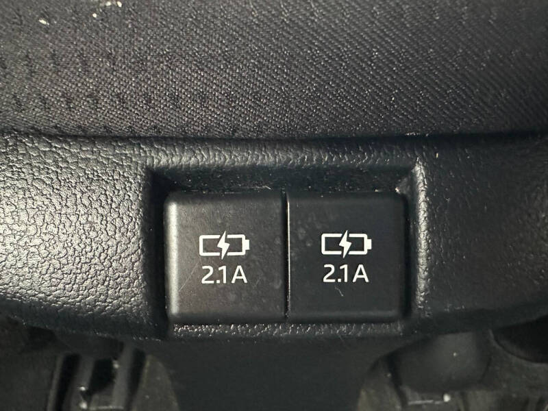 2019 Toyota Prius LE AWD-e