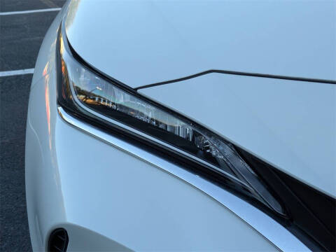 2022 Toyota Venza LE