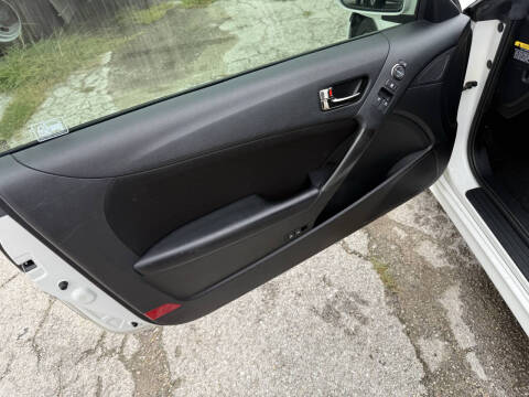 2012 Hyundai Genesis Coupe 2.0T