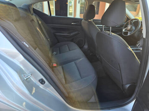 2022 Nissan Altima 2.5 SV