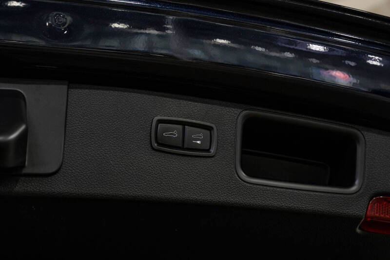 2022 Porsche Macan S