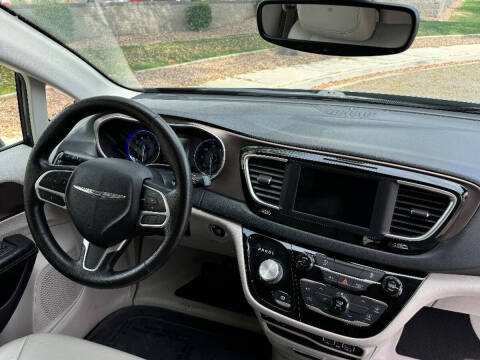 2021 Chrysler Voyager LXi