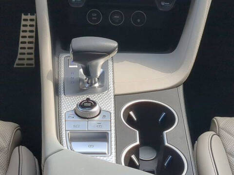 2023 Genesis G70