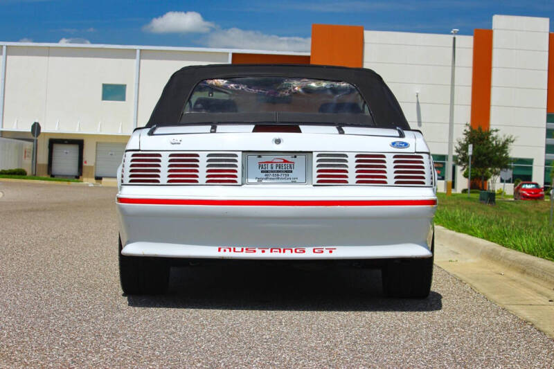 1987 Ford Mustang GT