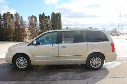 2014 Chrysler Town and Country for sale at D & B Auto Sales LLC in Washington MI