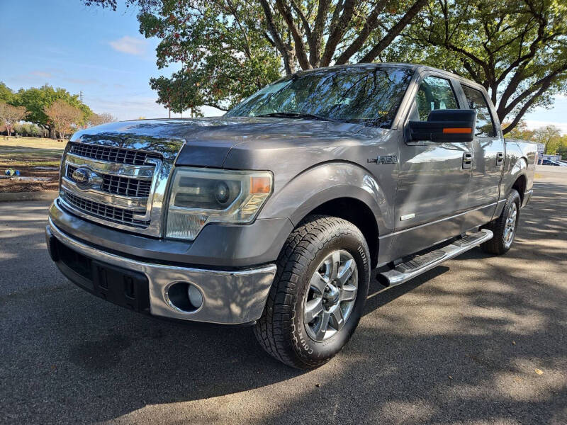 2014 Ford F-150 XLT photo 9