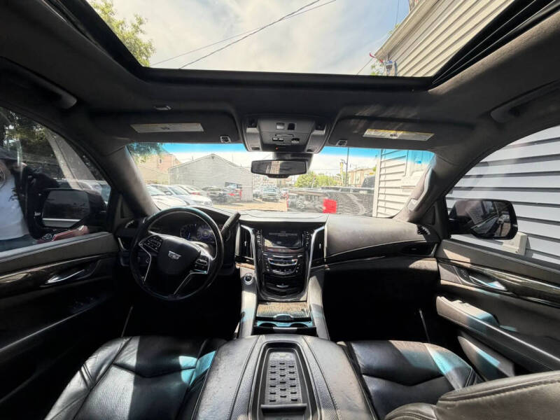 2016 Cadillac Escalade ESV Platinum