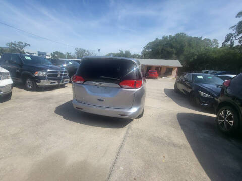 2017 Chrysler Pacifica Touring