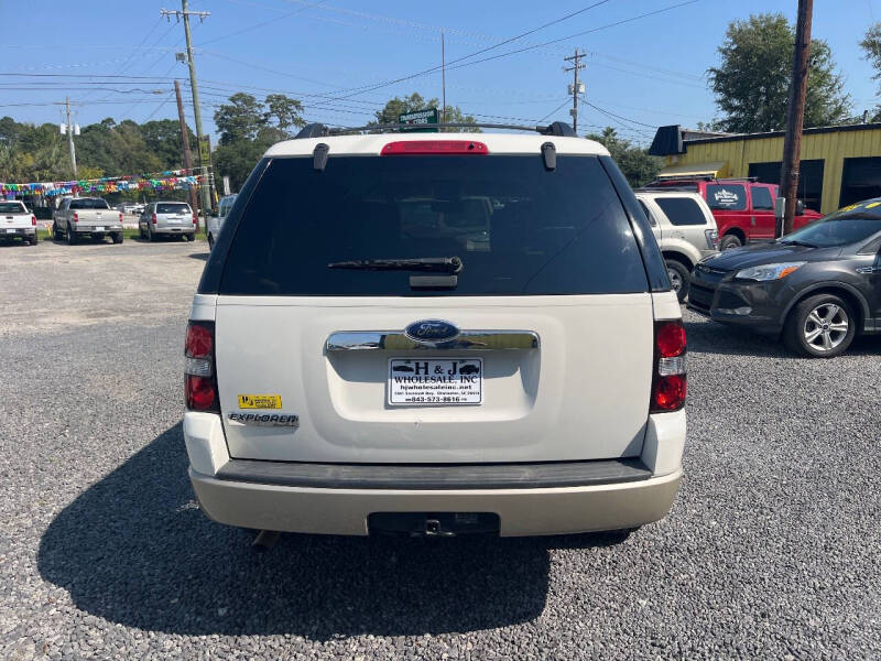 2009 Ford Explorer Eddie Bauer photo 4