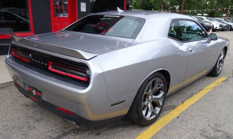 2016 Dodge Challenger SXT