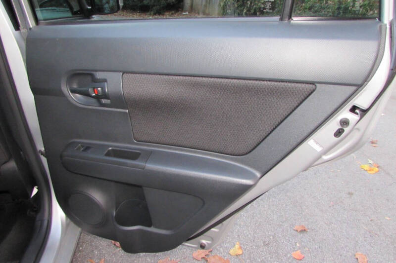 2010 Scion xB Base photo 25