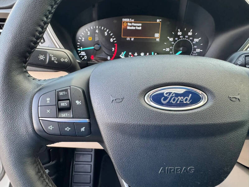 2020 Ford Escape SEL