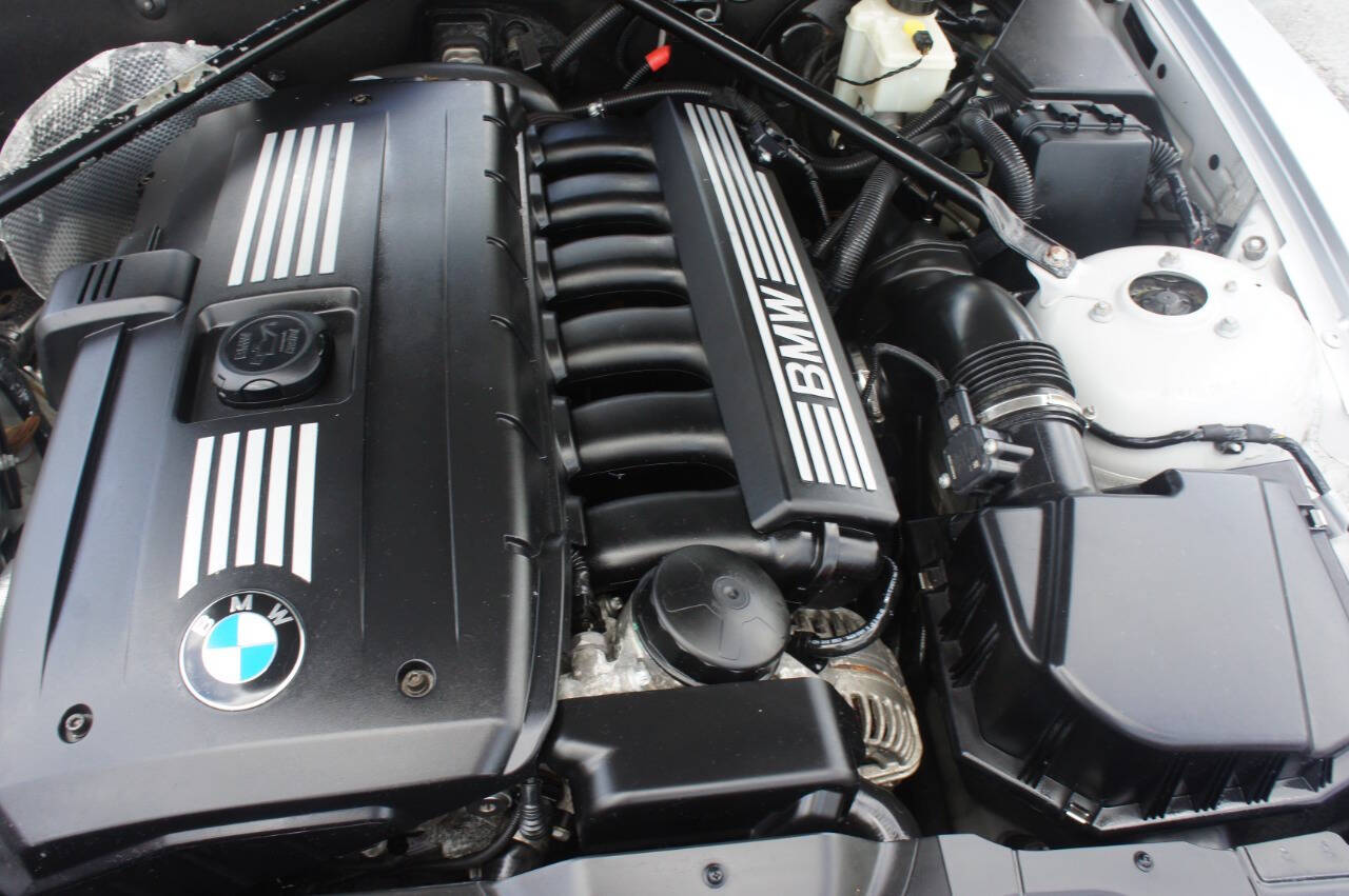 2008 BMW Z4 23