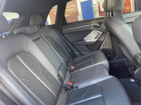 2019 Audi Q3 quattro Premium Plus 45 TFSI