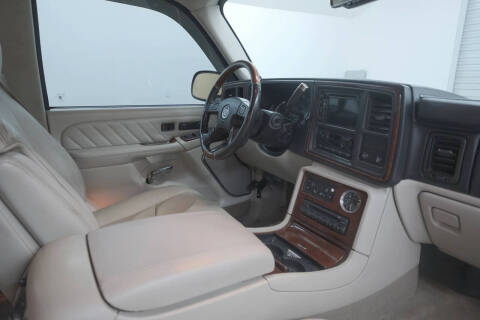 2005 Cadillac Escalade ESV Platinum Edition