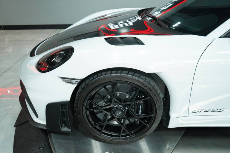 2023 Porsche 718 Cayman GT4 RS