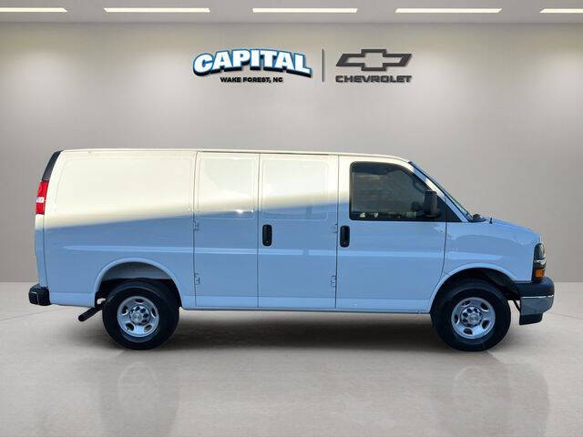 2025 Chevrolet Express 2500