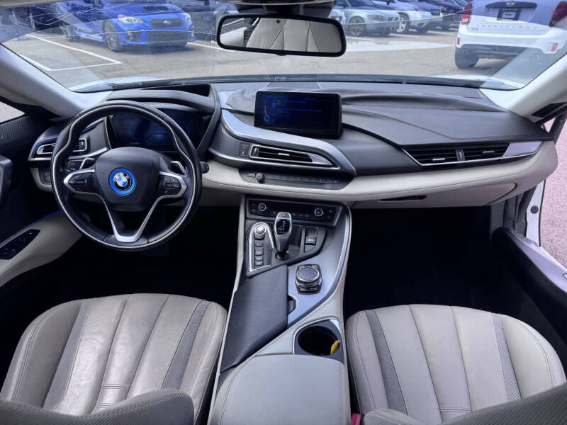 2016 BMW i8
