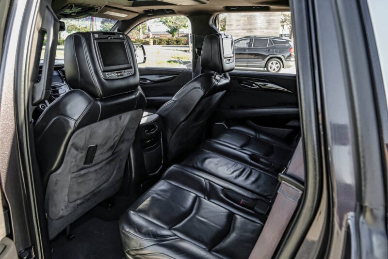 2016 Cadillac Escalade Platinum