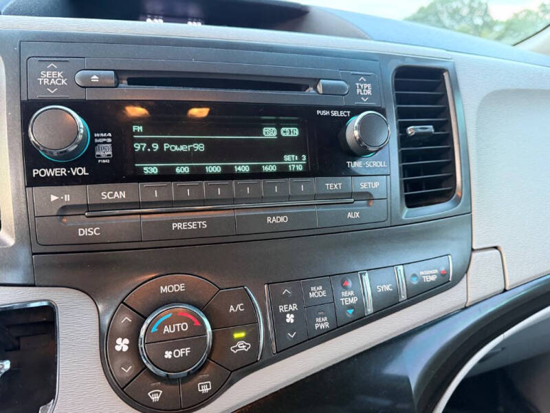 2013 Toyota Sienna