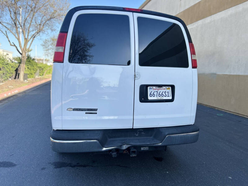 2014 Chevrolet Express 2500
