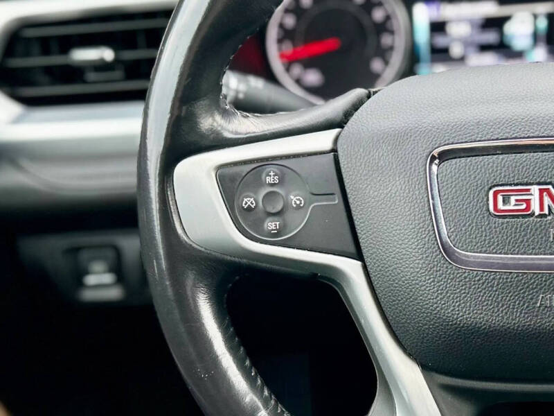 2018 GMC Acadia SLE-2