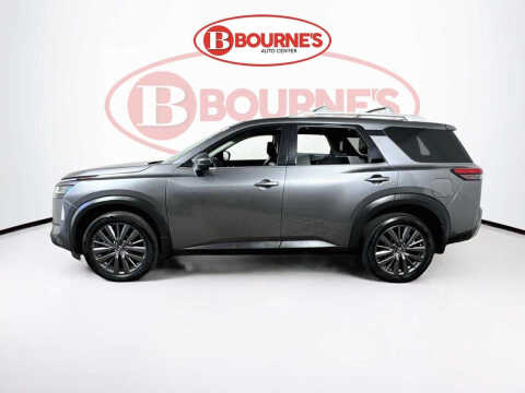 2023 Nissan Pathfinder SL