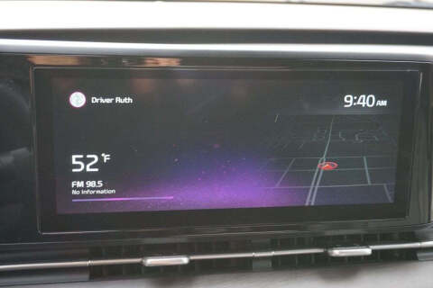 2022 Kia Carnival EX