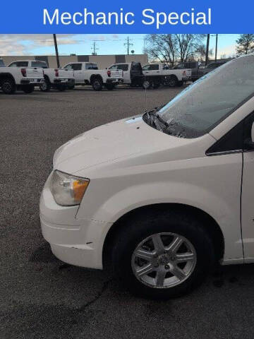 2009 Chrysler Town and Country Touring