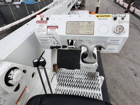 2017 Freightliner M2 106