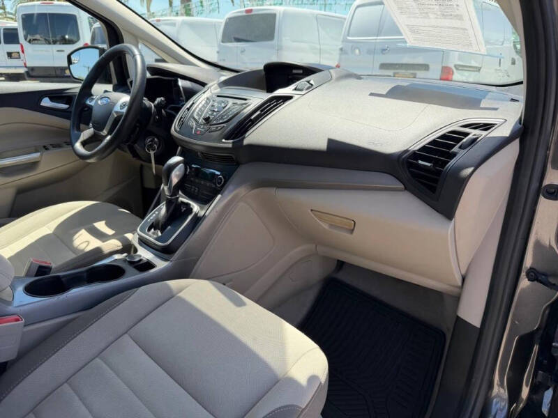2016 Ford C-MAX Hybrid SE