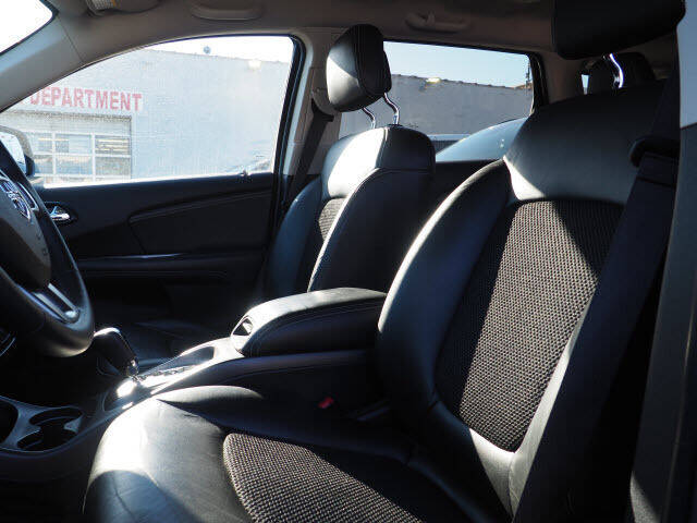 2018 Dodge Journey Crossroad