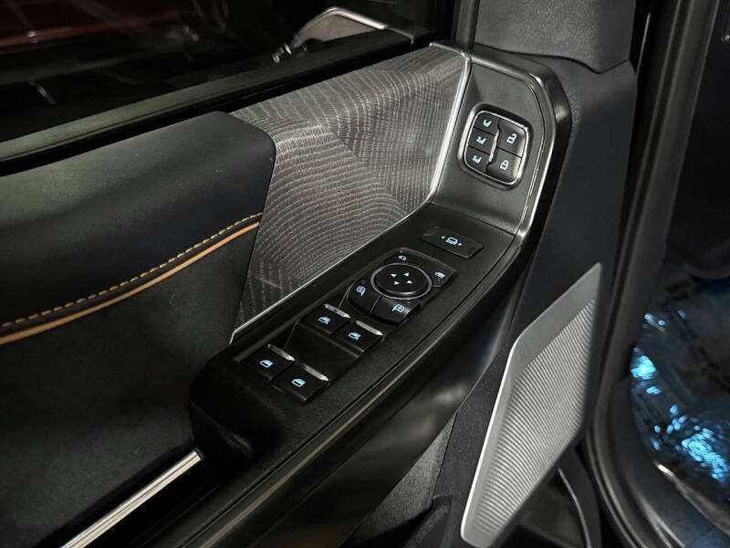 2024 Ford F-350 Super Duty Platinum